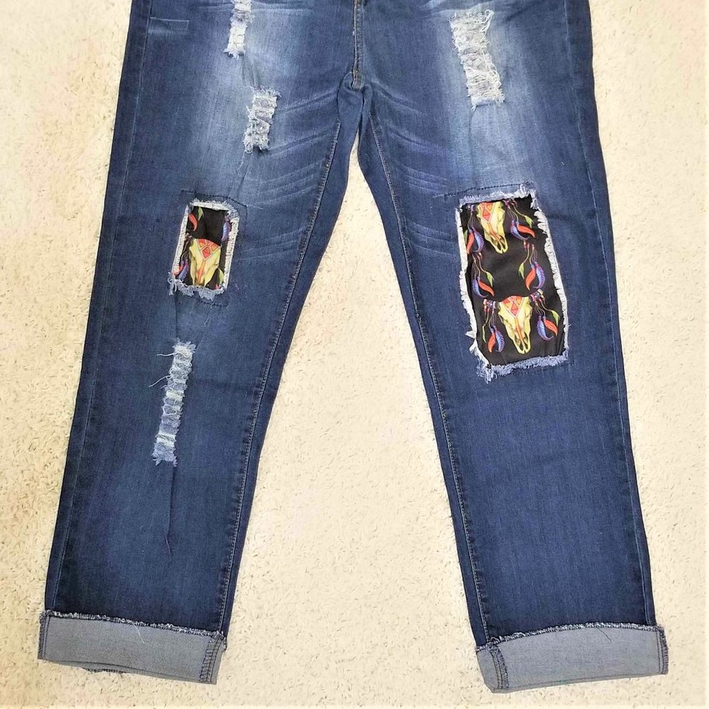 Jeans. Steer-Skull Fabric Patch Inserts. Destroyed. Sizes 18 & 20. - Picture 9 of 10